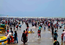 বেড়াতে গিয়ে হারিয়ে যাচ্ছে অনেক শিশু, কীভাবে আপনার শিশুকে সুরক্ষিত রাখবেন