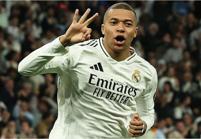 রোনালদোর যে রেকর্ড কেড়ে নিতে যাচ্ছেন এমবাপ্পে